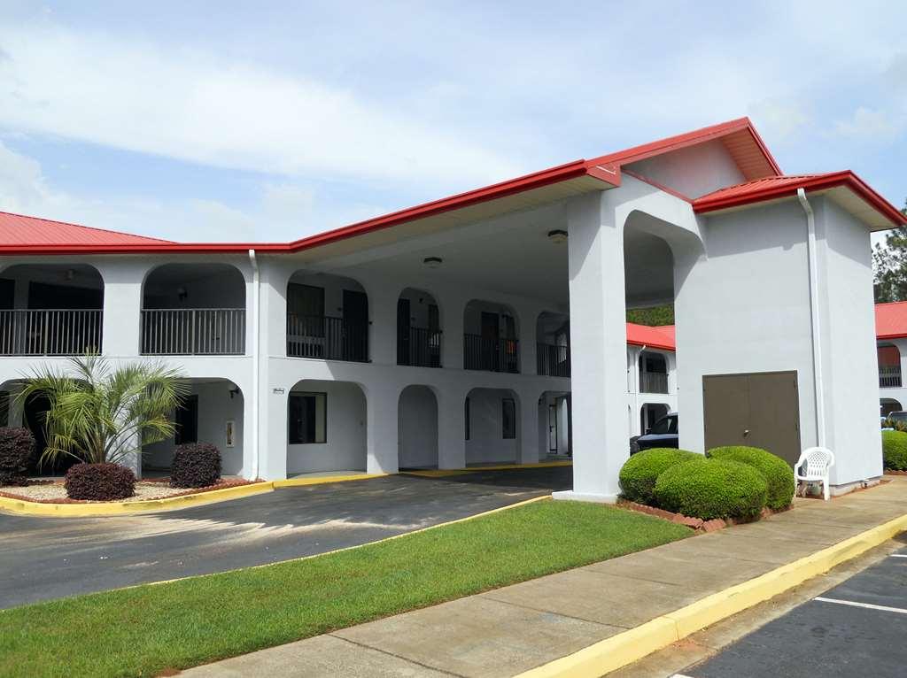 Country Hearth Inn & Suites Dawson Exterior photo