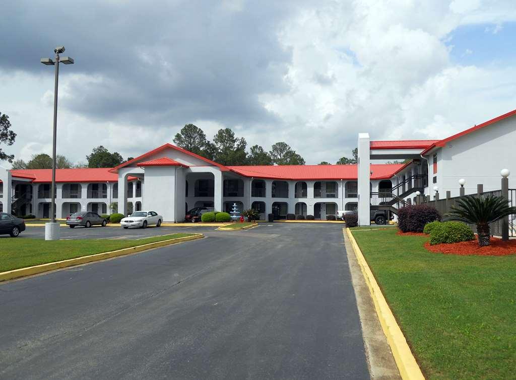 Country Hearth Inn & Suites Dawson Exterior photo