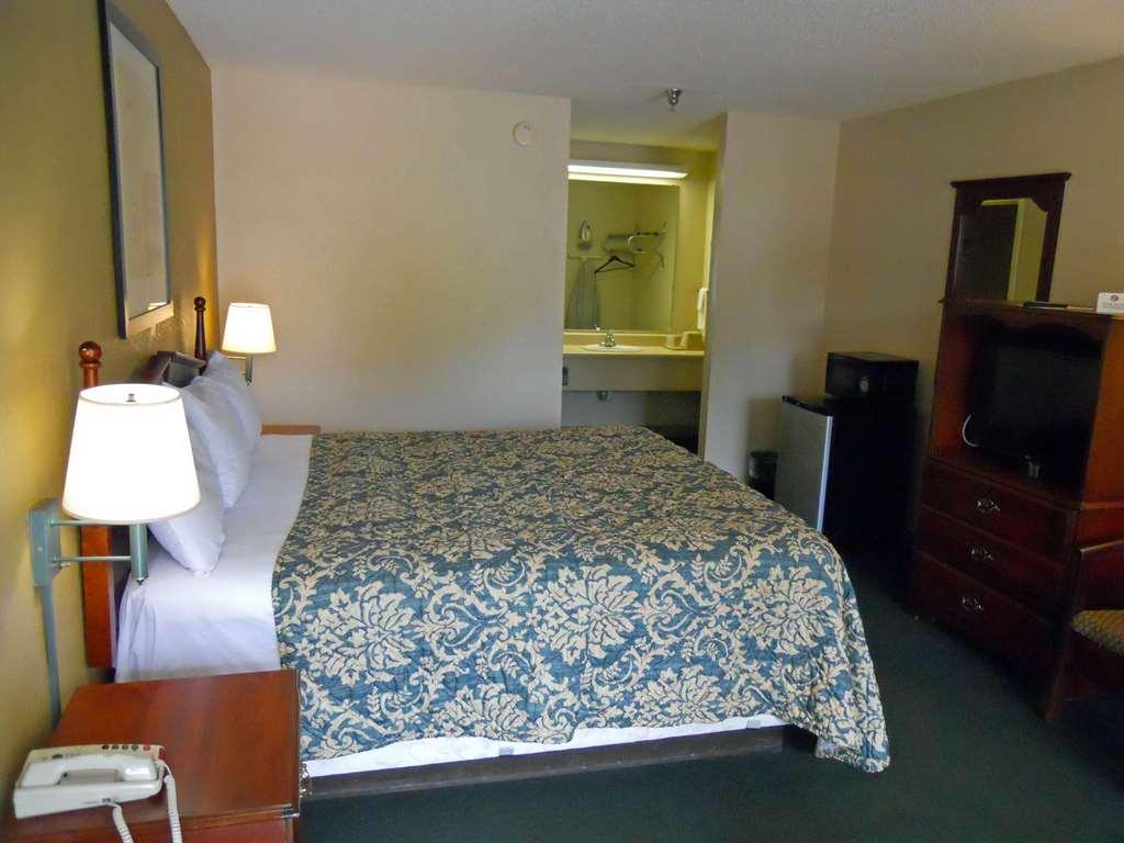 Country Hearth Inn & Suites Dawson Room photo